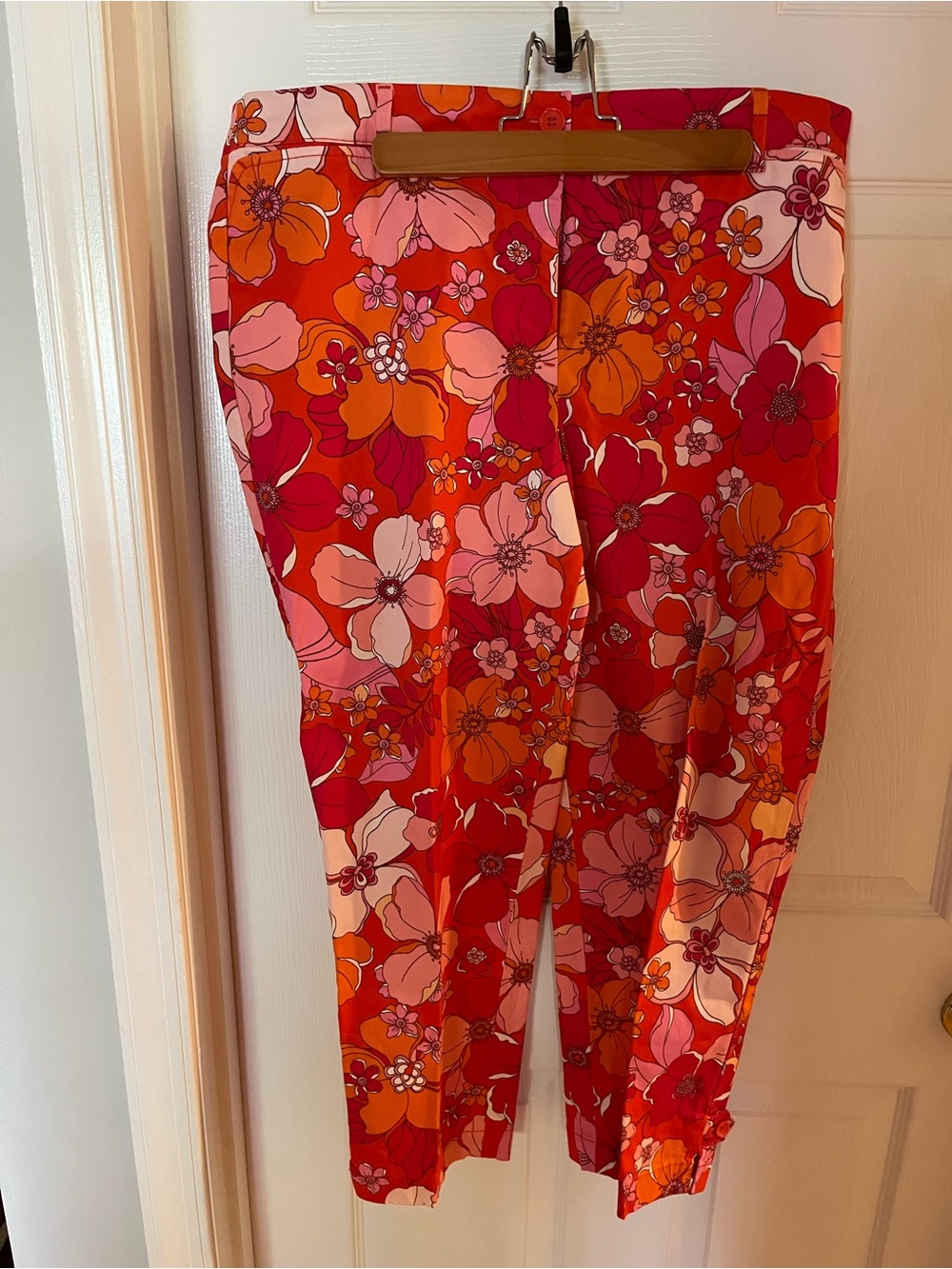 Talbots Orange & Pink Floral Cropped Pants